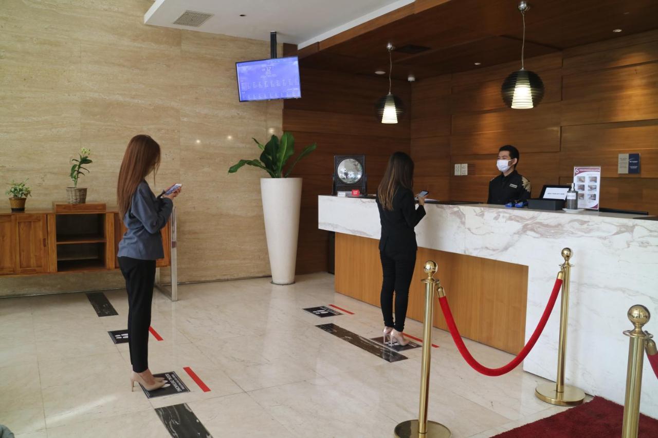 Grand Mercure Solo Baru Екстер'єр фото