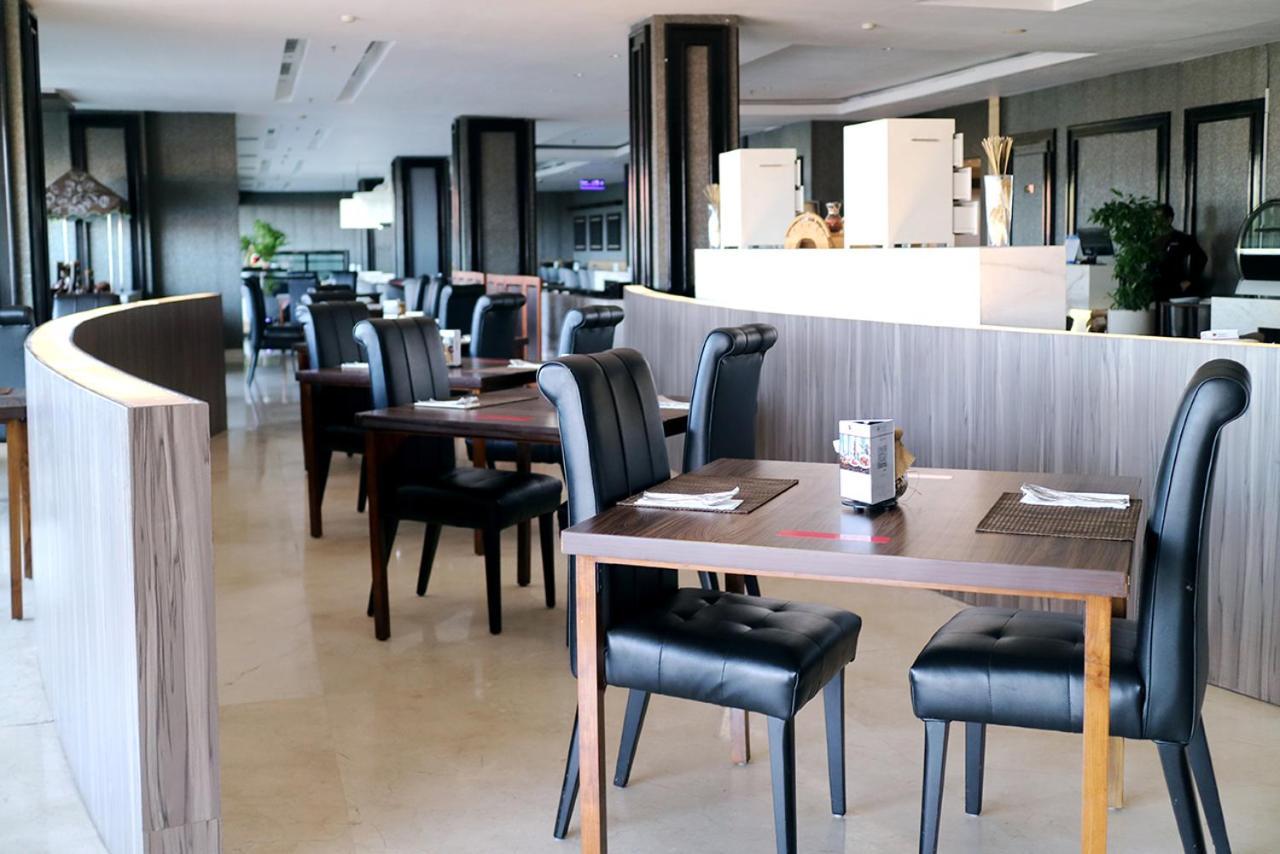 Grand Mercure Solo Baru Екстер'єр фото