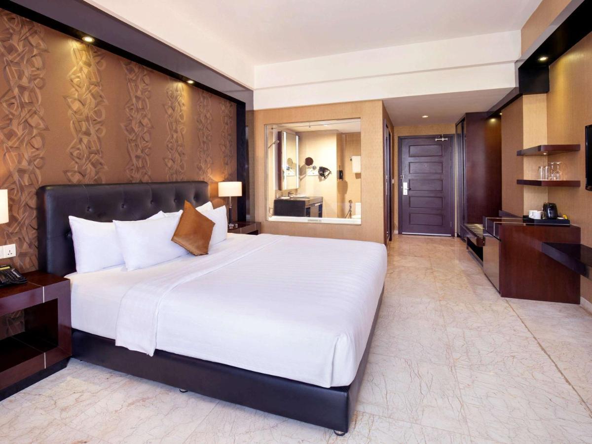 Grand Mercure Solo Baru Екстер'єр фото
