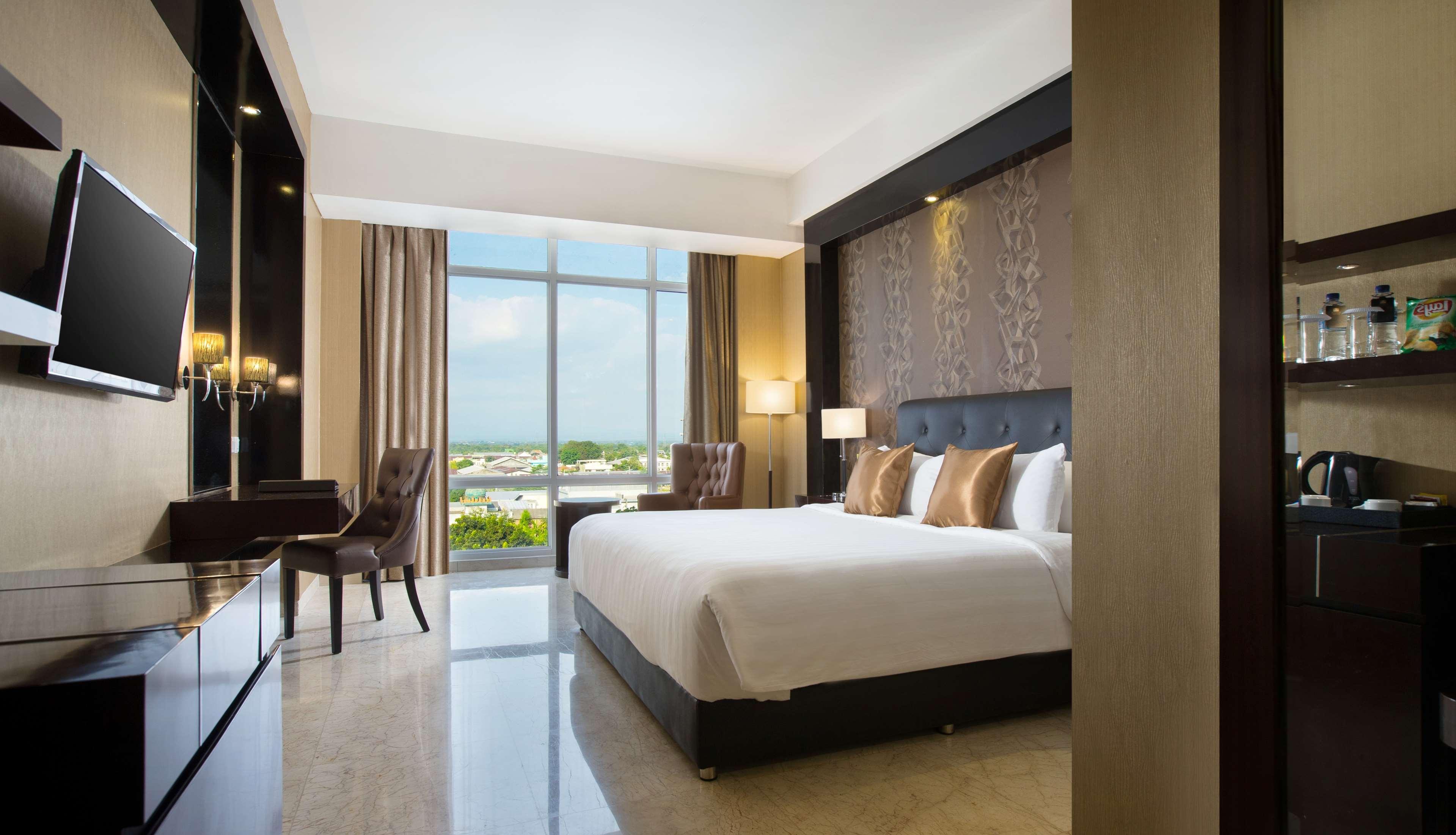 Grand Mercure Solo Baru Екстер'єр фото