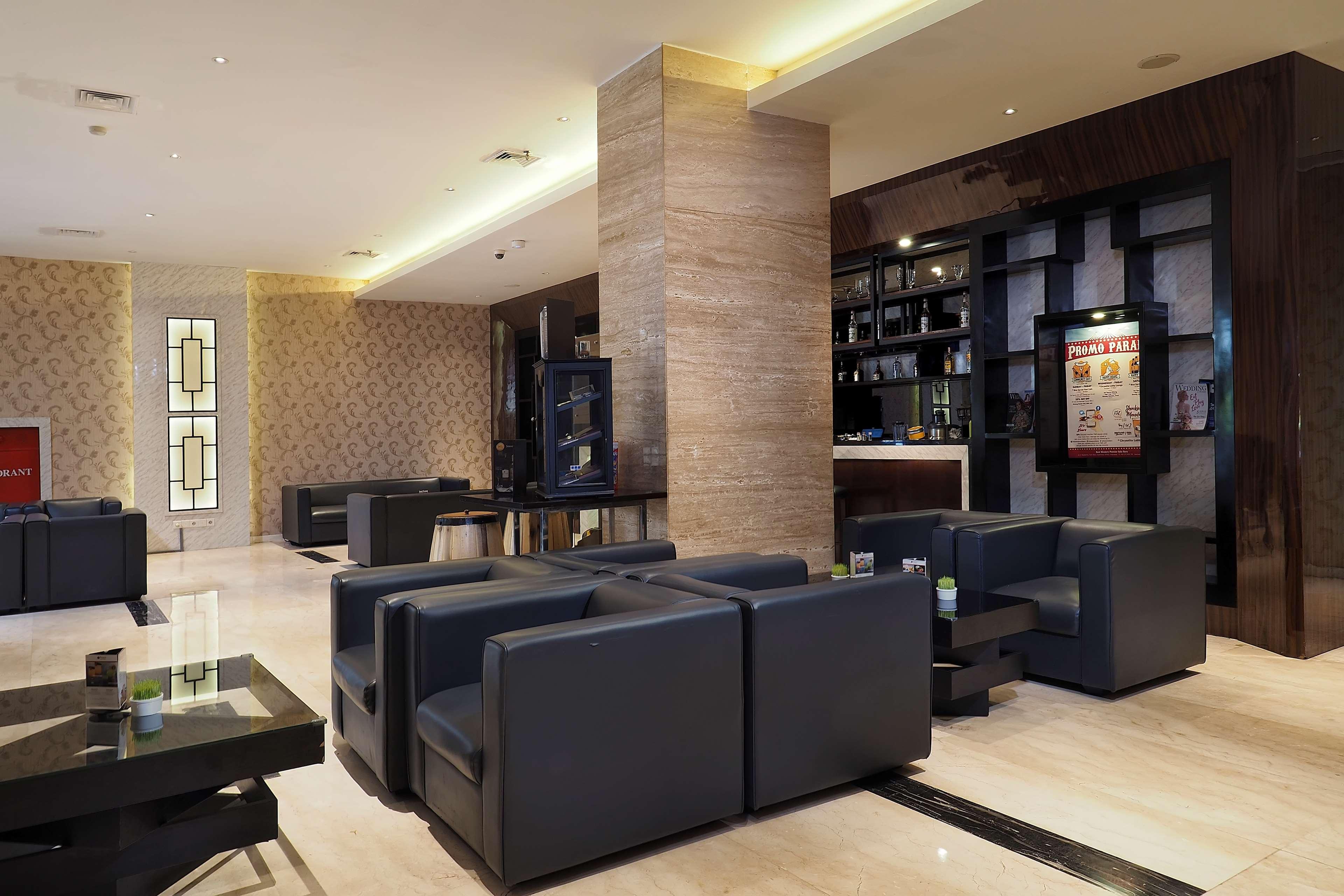 Grand Mercure Solo Baru Екстер'єр фото