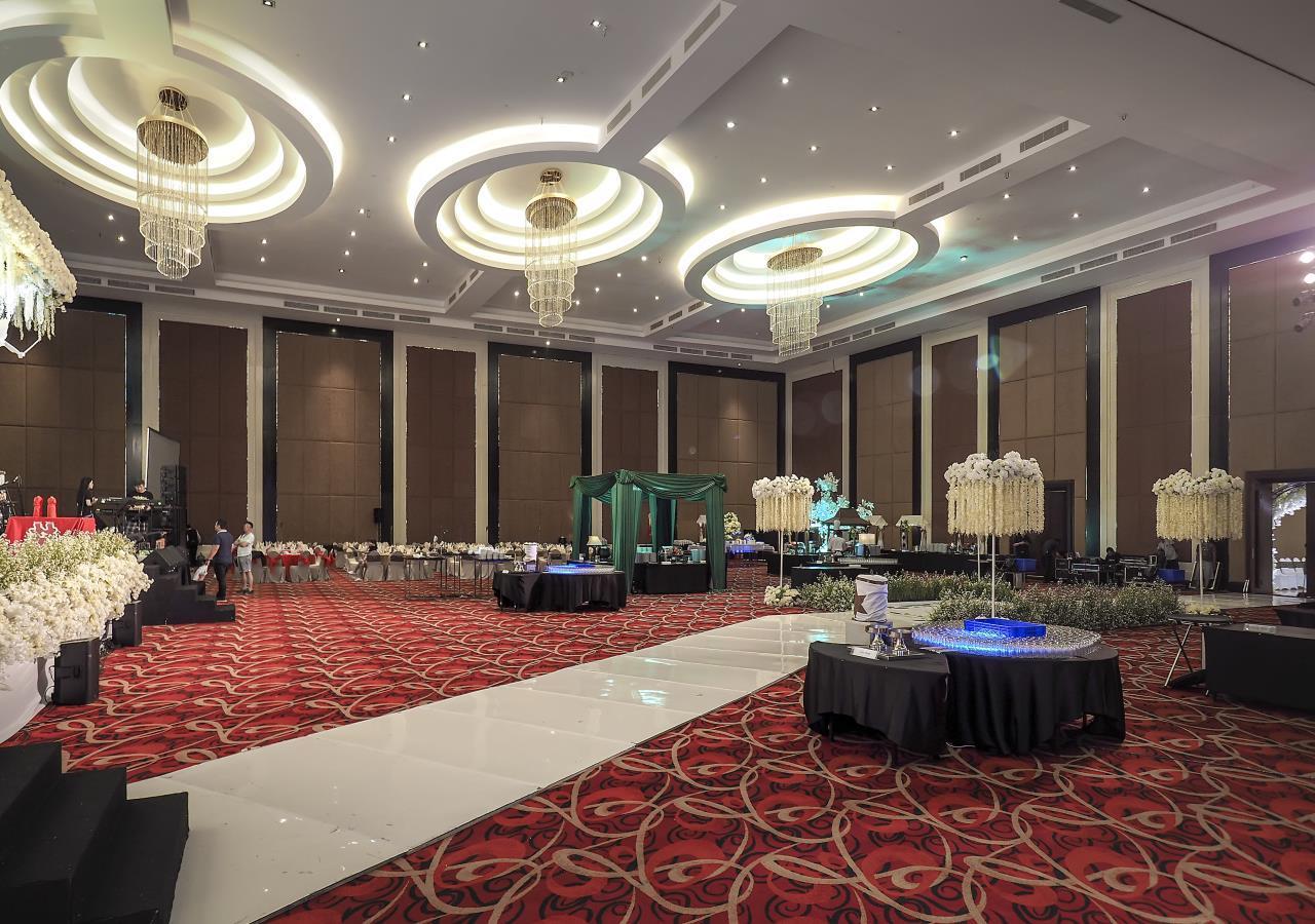 Grand Mercure Solo Baru Екстер'єр фото
