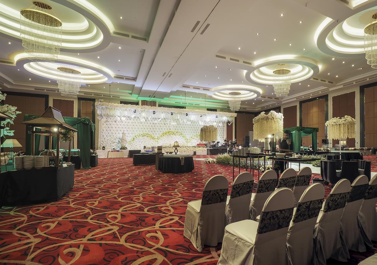 Grand Mercure Solo Baru Екстер'єр фото
